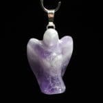 Amethist hanger in de vorm van een engeltje
