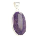 Fraaie helder paarse charoiet hanger in zilver van 3cm hoog