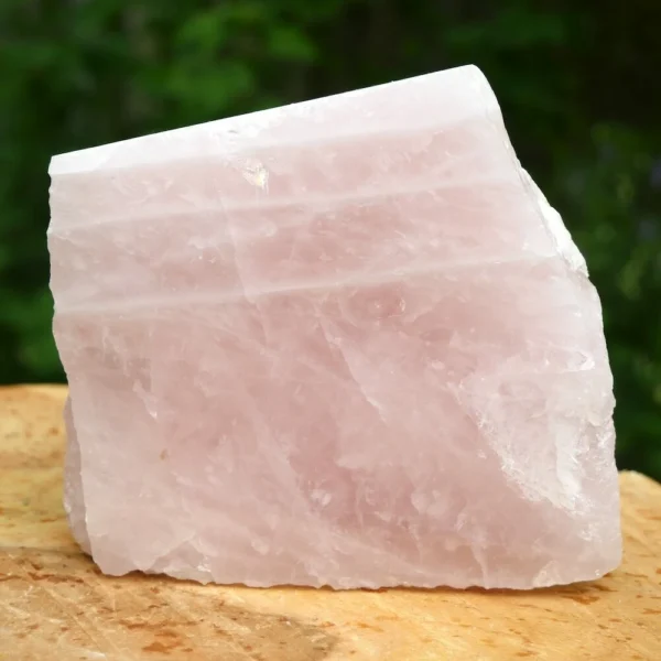 Fraaie rozenkwarts enkelzijdig gepolijste vorm nr1